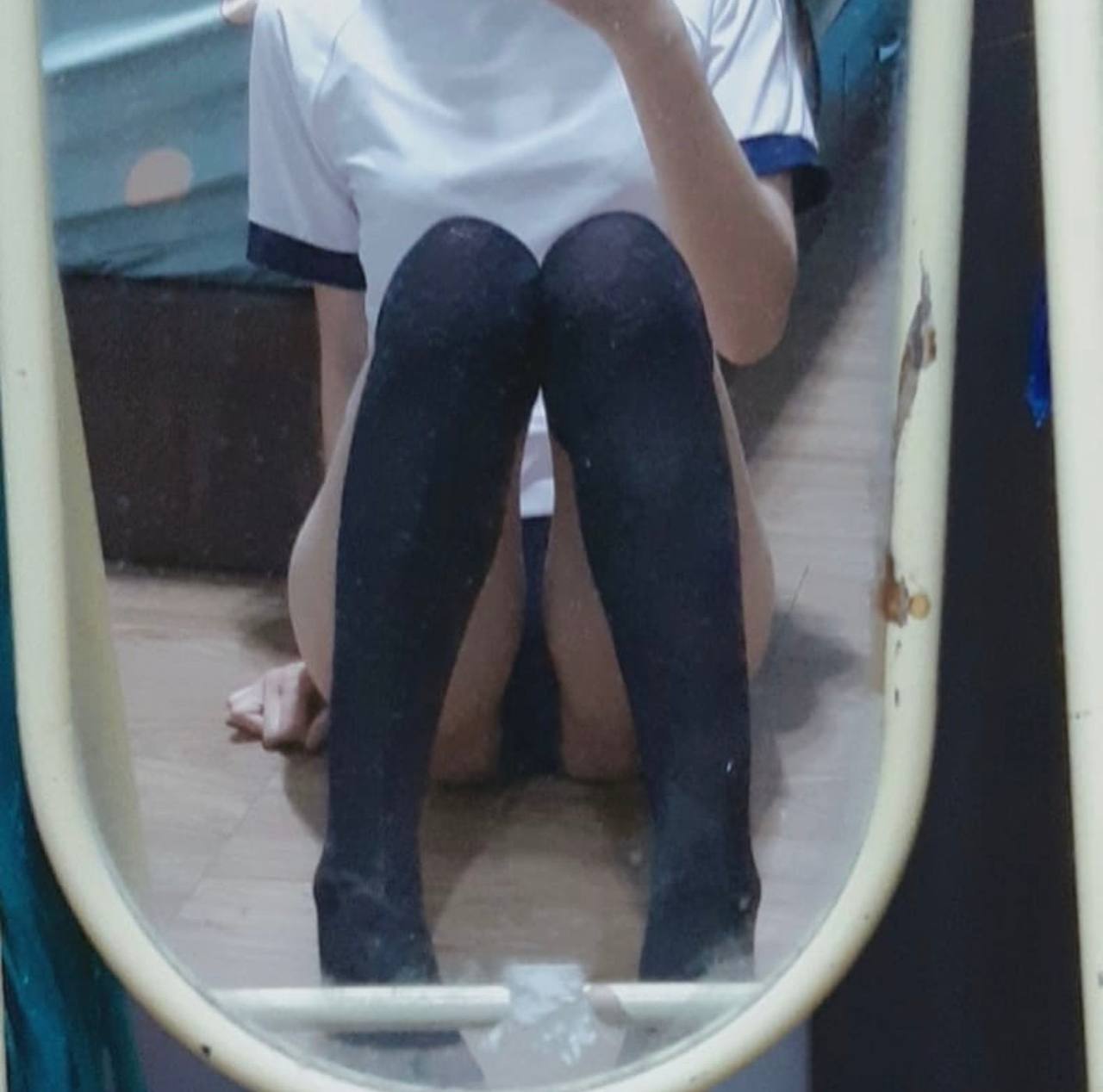 Cùng em đồng nghiệp đụ nhau trên công ty cho tiết kiệm